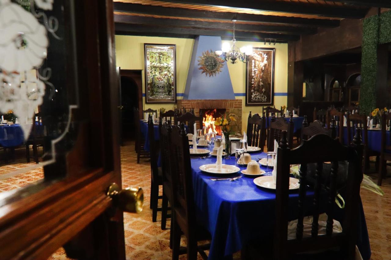Hotel Palacio De Moctezuma San Cristobal de las Casas Bagian luar foto