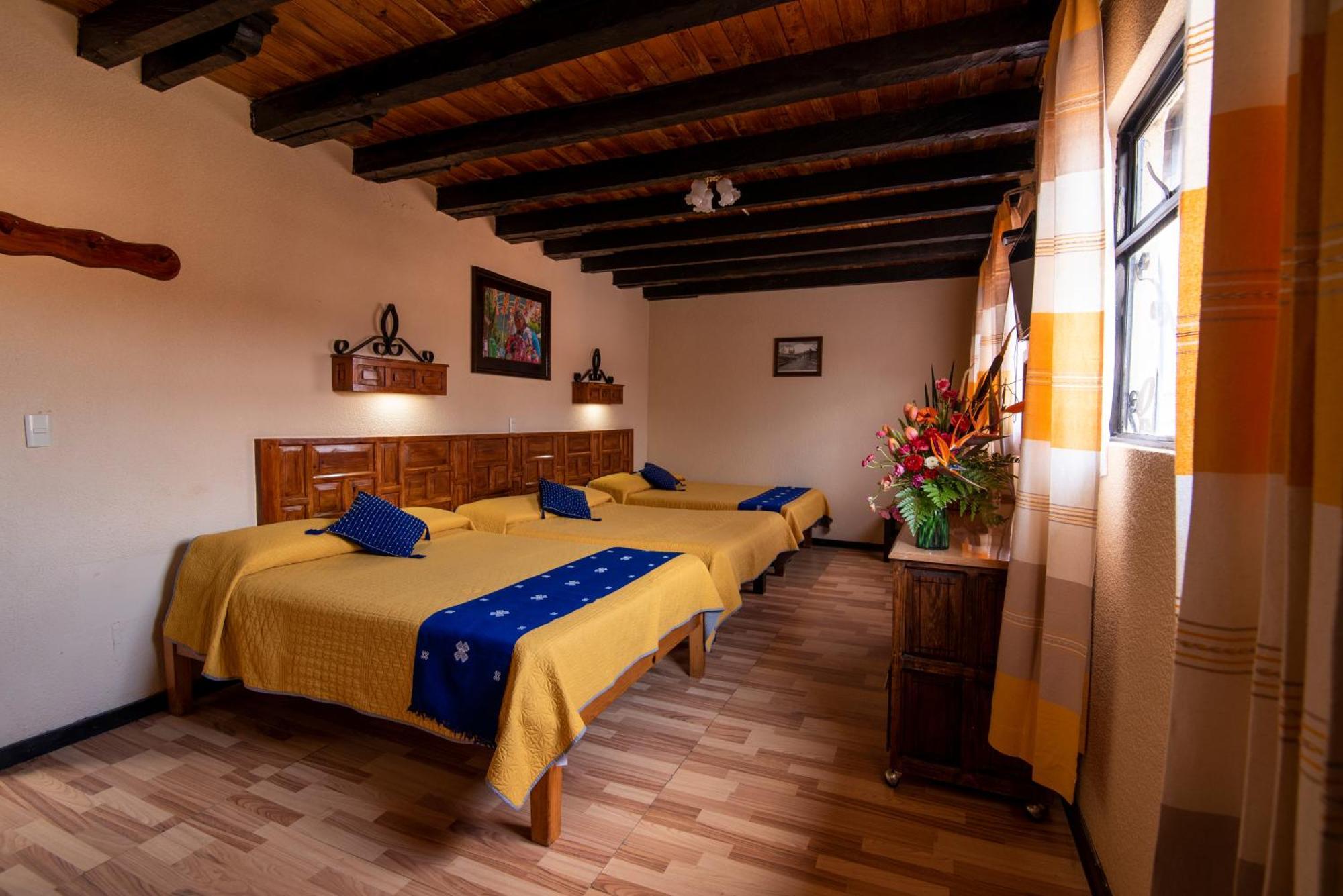 Hotel Palacio De Moctezuma San Cristobal de las Casas Bagian luar foto