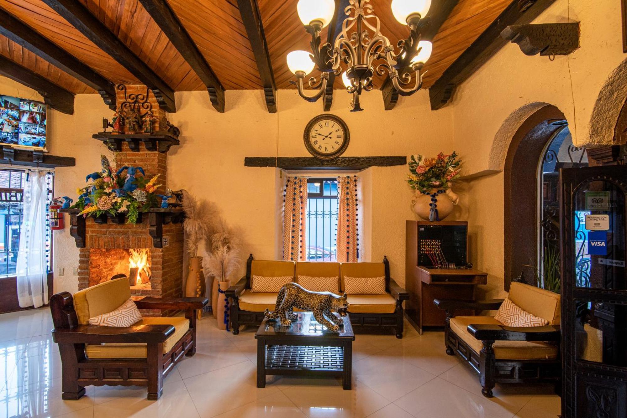 Hotel Palacio De Moctezuma San Cristobal de las Casas Bagian luar foto