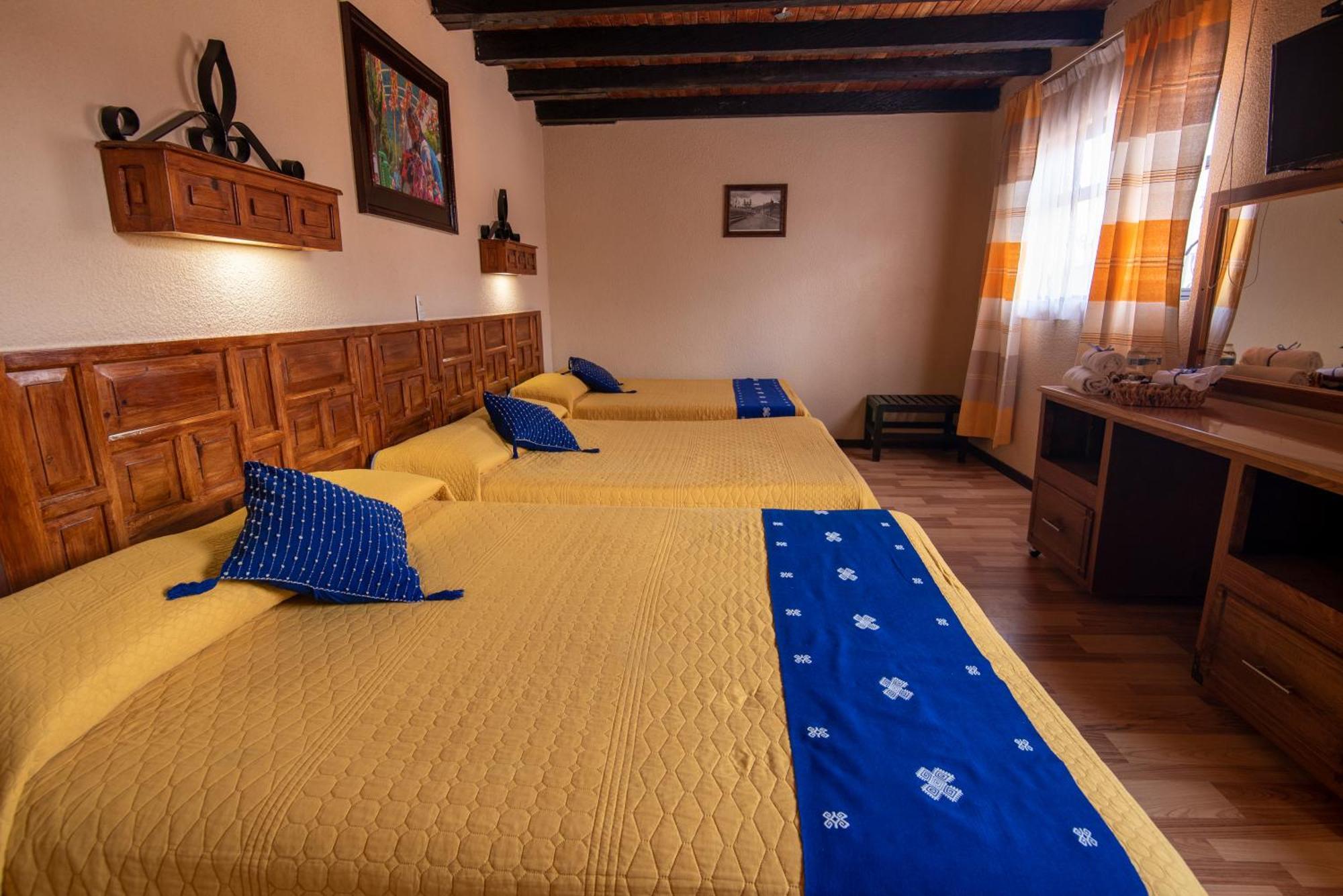 Hotel Palacio De Moctezuma San Cristobal de las Casas Bagian luar foto