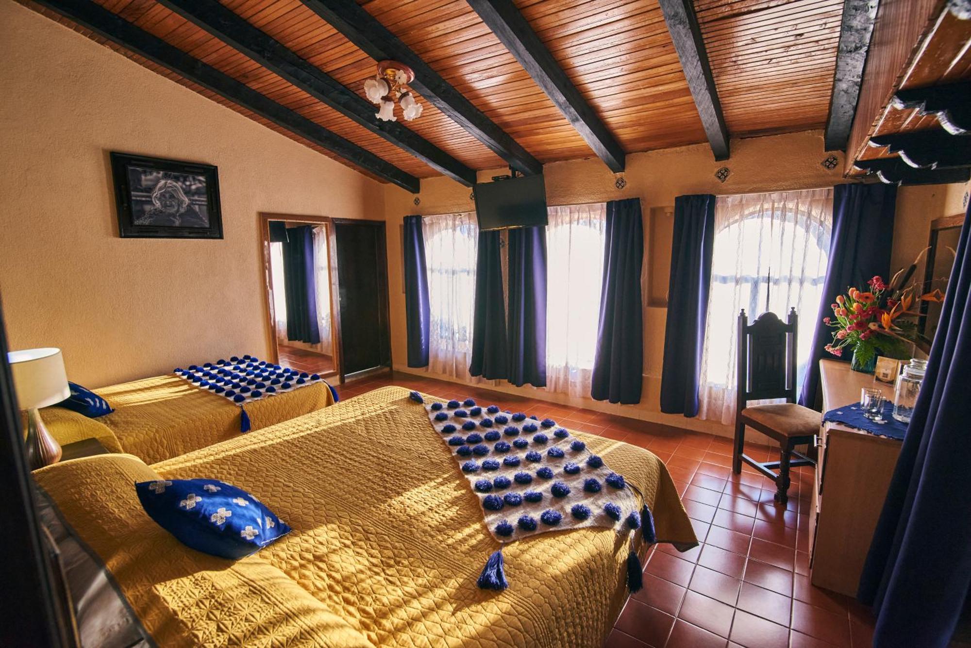 Hotel Palacio De Moctezuma San Cristobal de las Casas Bagian luar foto